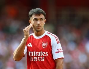 拉亚上赛季至今15次零封英超门将最多，苏维门迪8次拦截英超最高