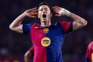 宝刀不老！153场105球，莱万跻身巴萨历史射手榜前20