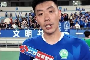 冯伯元：点球没踢进很抱歉，这场比赛有点戏剧性，争取后面打好