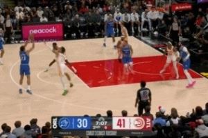 奋力反击！席尔瓦三分穿针 魔术内外开花回敬10-0攻击波