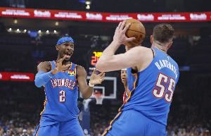 哈滕:有SGA在会看到不同的防守策略 教练应对不同局面做得很棒